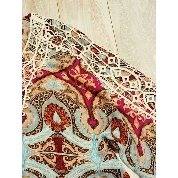 Chico's 2 Blouse Multicolor W/ Lace Accent Sleeves And‎ Neckline 3/4 Sleeve - Picture 4 of 7